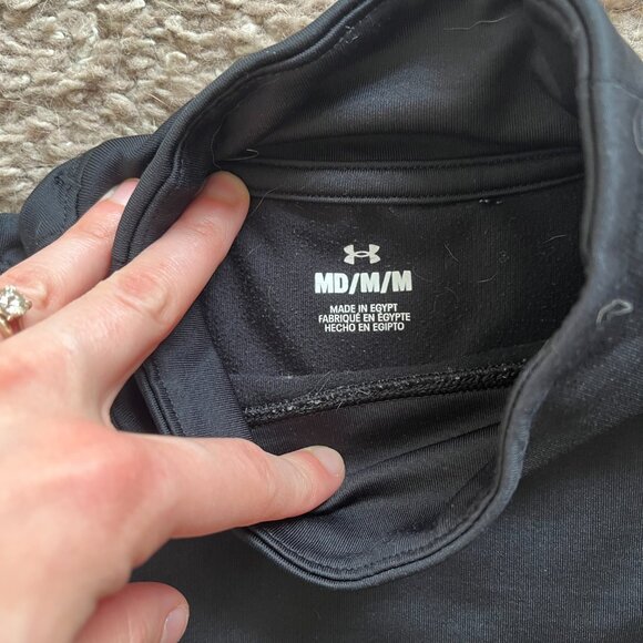 Under Armour Black Long Sleeve Cold Gear - Picture 2 of 2